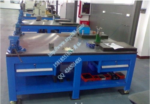 从钳工台到CNC加工设备 现代制造业的进化之路