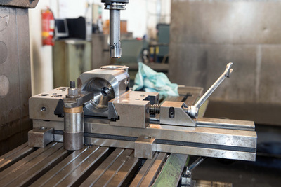 数控机床的工业美学 从CNC加工设备到NCC摄影图的视觉探索